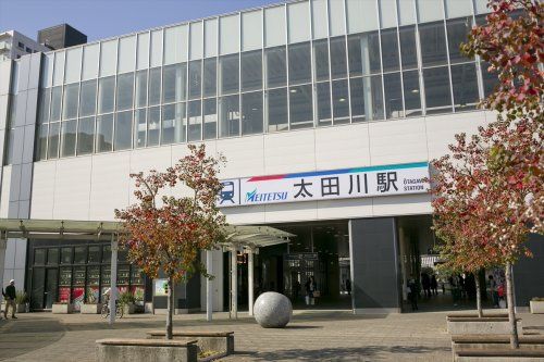 近くの太田川駅まで1,952m（徒歩25分）