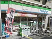 近くのファミリーマート 黒門市場前店まで164m(徒歩3分)