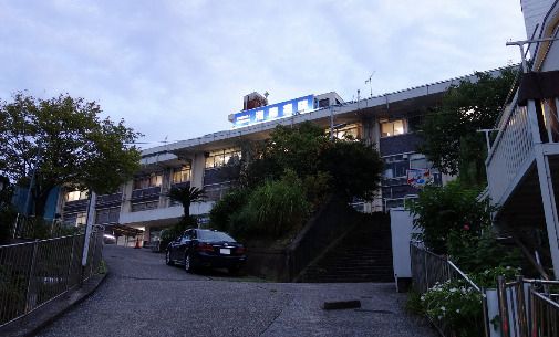 近くの湘南病院まで483m（徒歩7分）