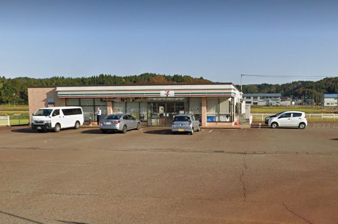 近くのセブンイレブン小国町店まで2,635m(徒歩33分)