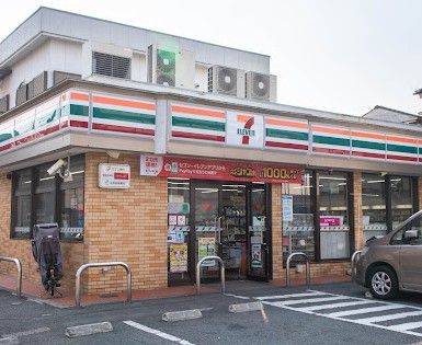近くのセブンイレブン 杉並宮前3丁目店まで525m（徒歩7分）