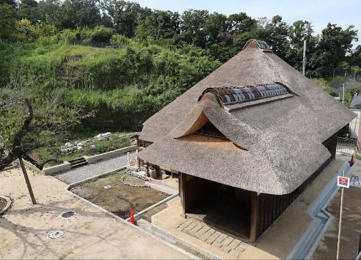 近くの金沢八景権現山公園まで756m(徒歩10分)
