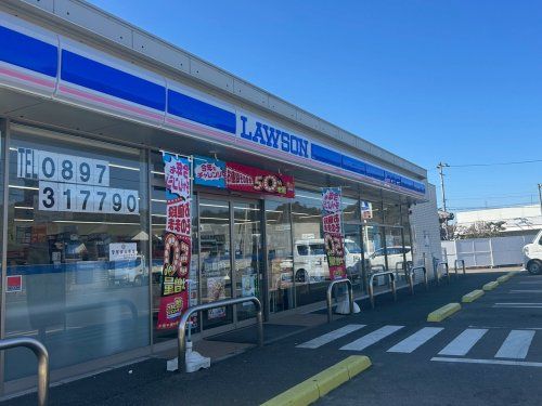 近くのローソン 新居浜東田一丁目店まで1,995m（徒歩25分）