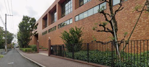 近くの紀伊國屋書店 大阪薬科大学ブックセンターまで482m(徒歩7分)
