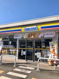 近くのミニストップ 高崎片岡町店まで625m（徒歩8分）