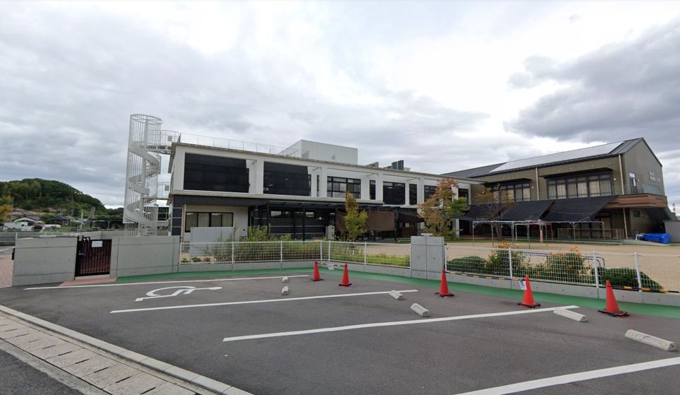 近くの岡山市立甲浦小学校まで1,629m(徒歩21分)