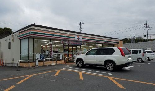 近くのセブンイレブン 岡山箕島店まで922m（徒歩12分）