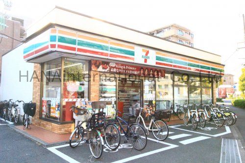 近くのセブン‐イレブン 川崎四谷上町北店まで161m（徒歩3分）