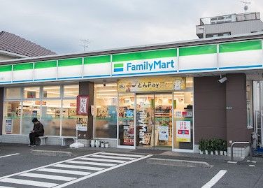 近くのファミリーマート 松原六丁目店まで163m(徒歩3分)