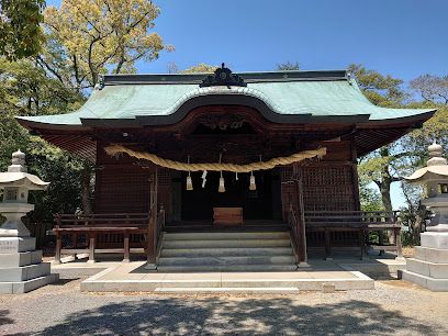 近くの塩竈神社 本殿(国登録有形文化財)まで177m（徒歩3分）