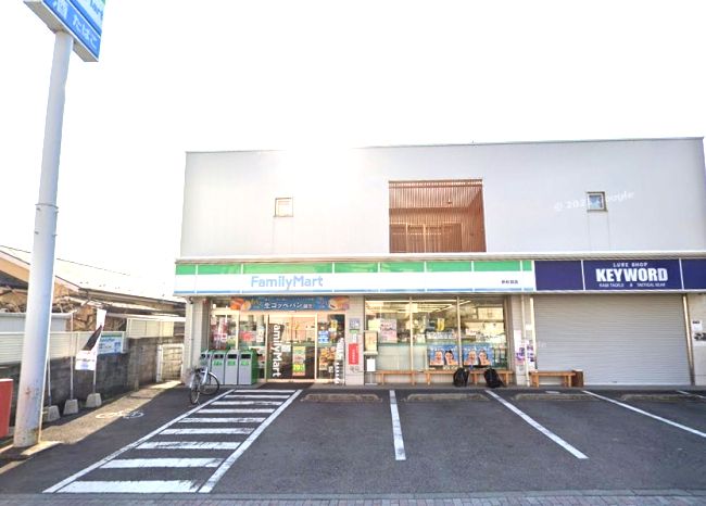 近くのファミリーマート 新松田店まで160m(徒歩2分)