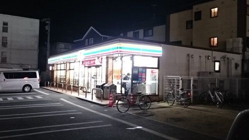 近くのセブンイレブン 名古屋下志段味店まで447m（徒歩6分）