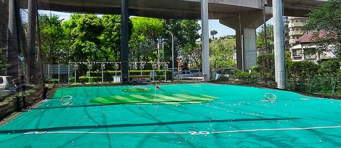 近くの中台ゴルフセンターまで444m(徒歩6分)