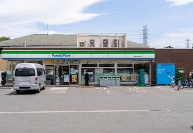 近くのファミリーマート 三鷹天文台通り店まで247m(徒歩4分)