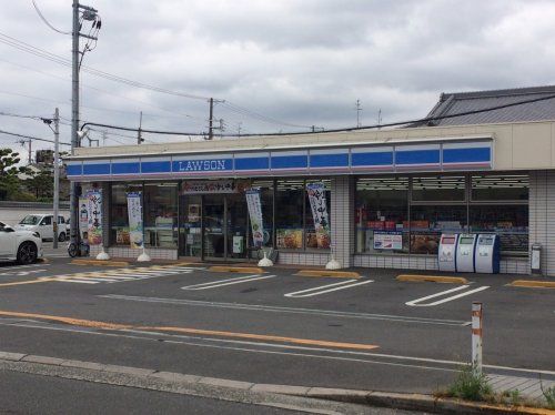 近くのローソン守口橋波西之町店まで355m（徒歩5分）