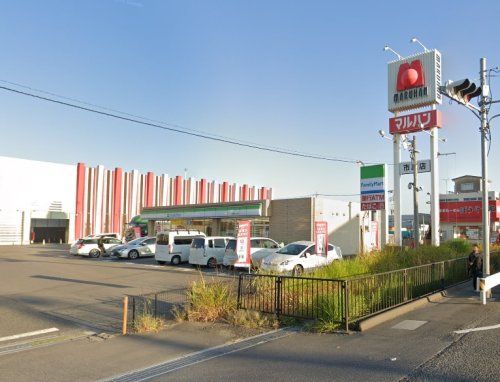 近くのファミリーマート 市原マルハン店まで605m(徒歩8分)