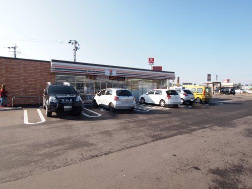 近くのセブンイレブン 宗像野坂店まで632m(徒歩8分)