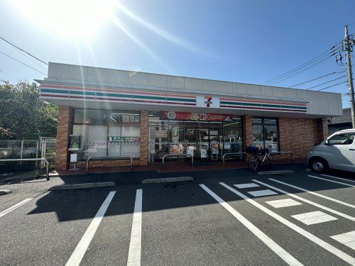 近くのセブンイレブン 国立谷保南店まで414m（徒歩6分）