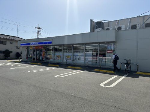 近くのローソン 矢川駅前店まで447m（徒歩6分）