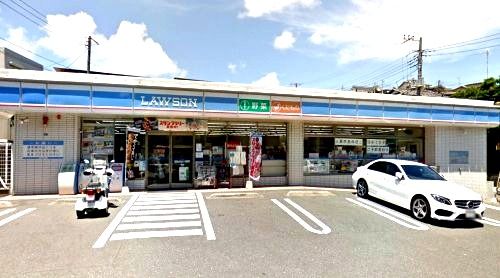 近くのローソン 港南大久保二丁目店まで773m(徒歩10分)