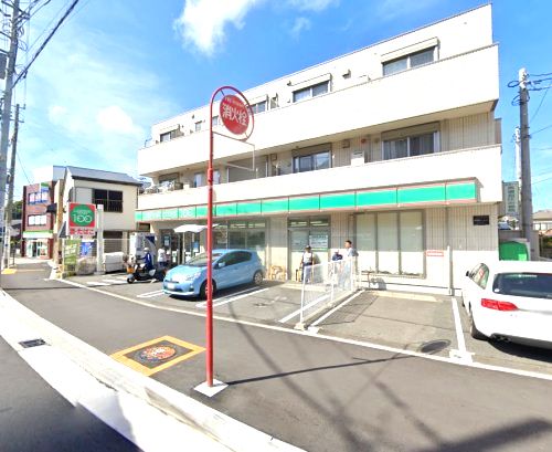 近くのローソンストア100 横須賀三春町三丁目店まで356m（徒歩5分）