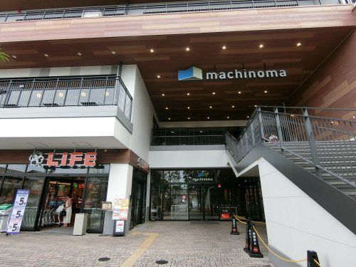 近くのライフ　マチノマ大森店まで465m（徒歩6分）