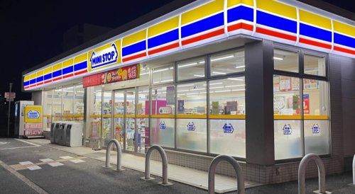 近くのミニストップ 吹田佐井寺1丁目店まで74m(徒歩1分)