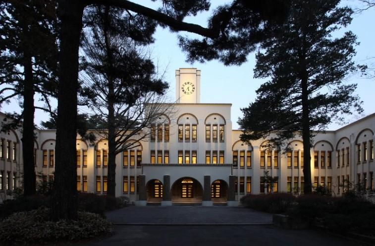 近くの大学・短大まで1,090m（徒歩14分）