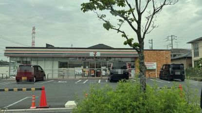 近くのセブンイレブン 川口里中央店まで98m(徒歩2分)