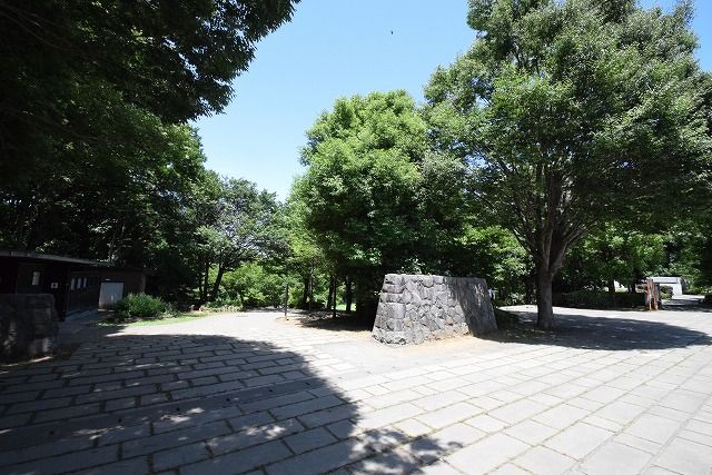 近くの茅ヶ崎公園まで125m(徒歩2分)