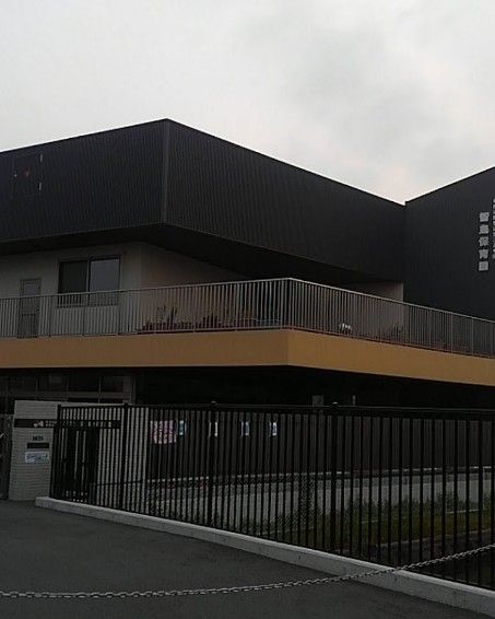 近くの智鳥保育園まで665m（徒歩9分）