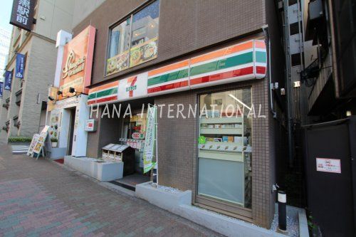 近くのセブンイレブンまで1,697m（徒歩22分）