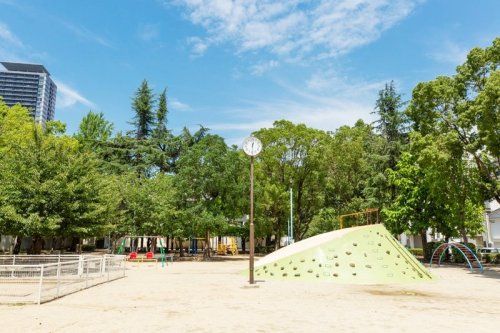 近くの東小橋公園まで250m(徒歩4分)