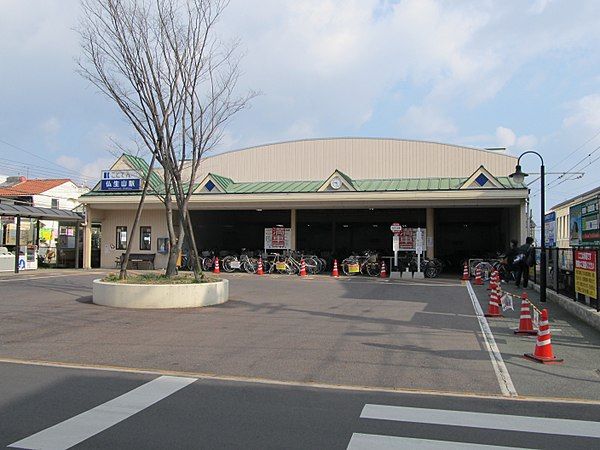 近くの高松琴平電鉄琴平線仏生山駅まで1,496m（徒歩19分）