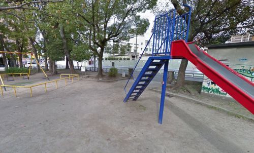 近くの東野田公園まで135m（徒歩2分）