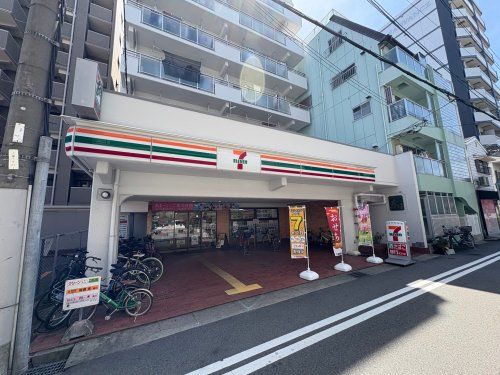 近くのセブンイレブン 神戸八雲通1丁目店まで1,376m(徒歩18分)