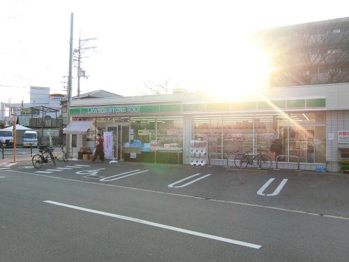 近くのローソンストア100 LS城東今福西店まで678m（徒歩9分）