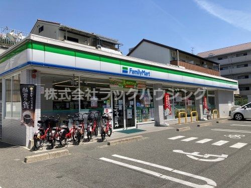 近くのファミリーマート 東中浜四丁目店まで505m(徒歩7分)