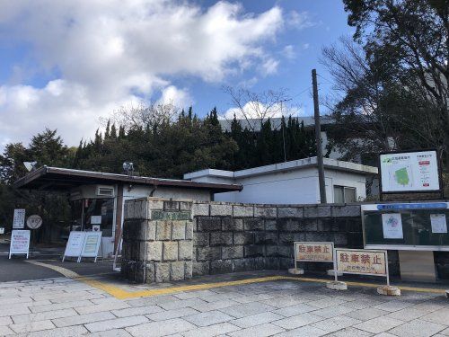 近くの京都教育大学まで823m（徒歩11分）