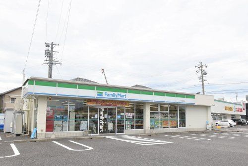 近くのファミリーマート 江南東野町店まで623m(徒歩8分)
