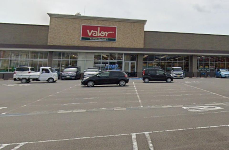 近くのバロー国高店まで1,682m（徒歩22分）