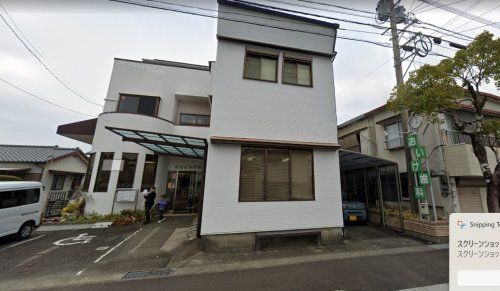 近くの尾池歯科医院まで559m(徒歩7分)