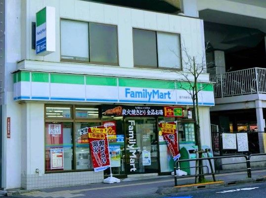 近くのファミリーマート 高円寺駅東店まで380m(徒歩5分)