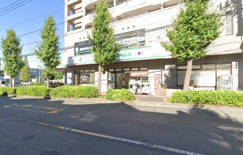 近くのドラッグセイムス 本町田薬局まで668m（徒歩9分）