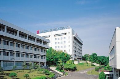 近くの私立岡山短期大学まで878m（徒歩11分）