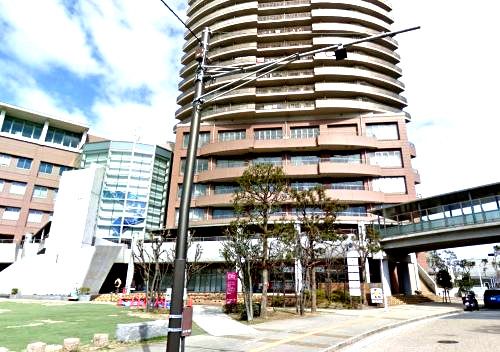 近くのファミリーマート ウェルシティ横須賀店まで1,710m(徒歩22分)