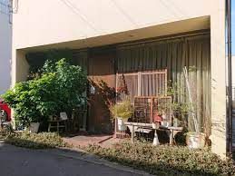 近くのカフェ・ラ・トープまで112m（徒歩2分）