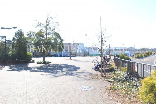 近くの調布市市民西町少年野球場まで752m（徒歩10分）