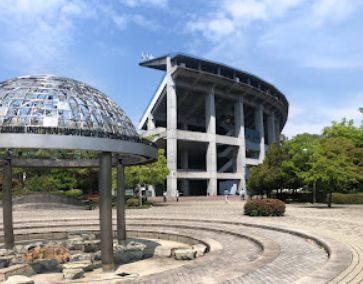 近くの倉敷マスカットスタジアム(倉敷スポーツ公園野球場)まで471m(徒歩6分)