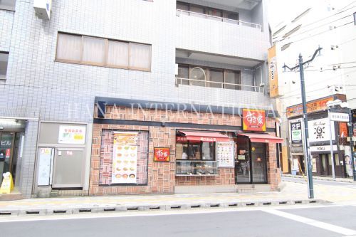 近くの飲食店まで1,421m（徒歩18分）